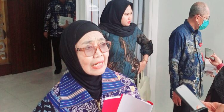 Wali Kota Bontang, Neni Moerniaeni,