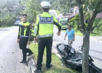Insiden kecelakaan lalu lintas terjadi di kawasan tanjakan terminal menuju area RSUD Taman Husada Bontang