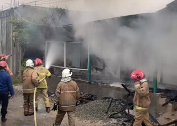 Kebakaran di Kampung Jawa Jalan Sendawar Bontang