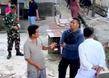 Lurah Api-Api, Fachrizal bersama Babinsa, Bhabinkamtibmas Kelurahan Api-Api, aparat Kelurahan Gunung Telihan, serta ketua RT setempat, pihaknya mendatangi lokasi tempat terduga pelaku rusak pot bungga