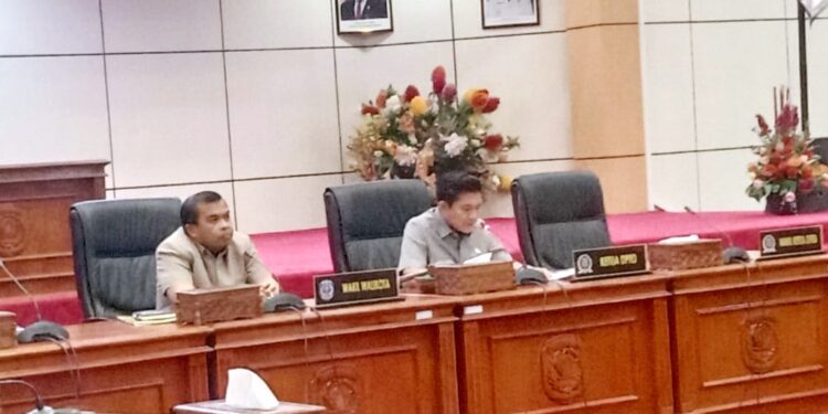 Rapat Paripurna Pemkot Bontang dengan DPRD