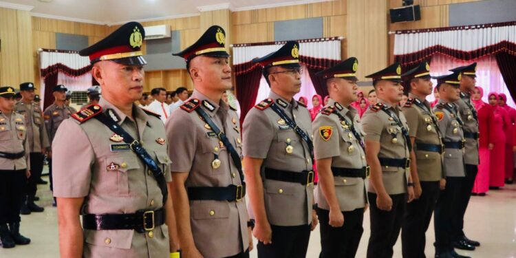 Serah Terima Jabatan (Sertijab) yang dipimpin Kapolres Kutai Timur AKBP Fauzan Arianto di Gedung Auditorium Polres Kutim, Kamis (18/6/2026).