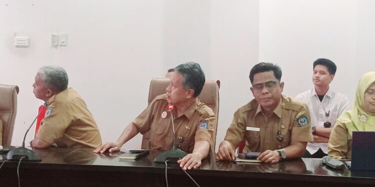 DPMPTSP Bontang saat rapat dengan DPRD