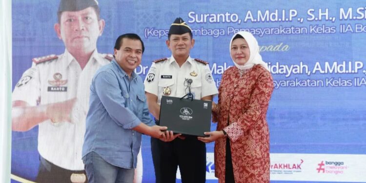 Wakil Wali Kota Bontang, Agus Haris, menghadiri acara serah terima jabatan (sertijab) dan lepas sambut Kepala Lembaga Pemasyarakatan (Lapas) Kelas IIA Bontang