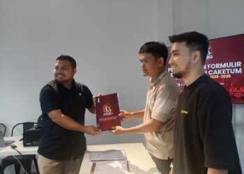 Pemilik media online Bekesah.co Ahmad Nugrahmengambil formulir pendaftaran adalah Ahmad Nugrah, yang menyatakan siap bertarung dalam Musyawarah Cabang (Muscab) IX HIPMI Bontang.