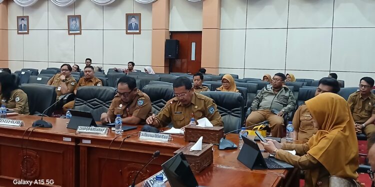 Pihak Perkim Bontang rapat dengan DPRD