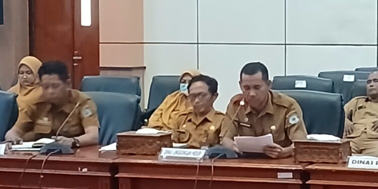 Rapat DLH Bontang bersama DPRD