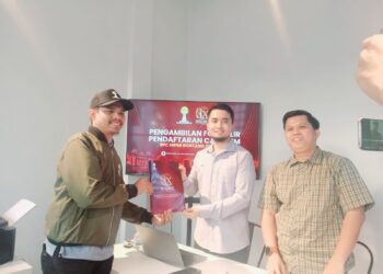 Yuzril Ihza Mahendra yang merupakan Direktur Utama PT. Kharla Prima Indonesia.