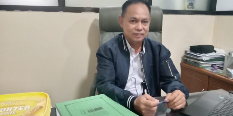 Penata Perizinan Ahli Muda DPMPTSP Bontang, Idrus,