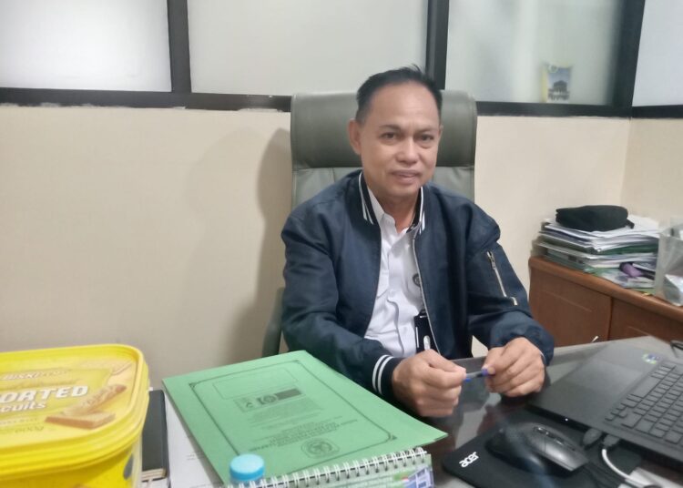 Penata Perizinan Ahli Muda DPMPTSP Bontang, Idrus,