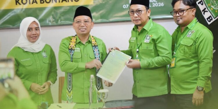 Dewan Pengurus Pusat (DPP) Partai Kebangkitan Bangsa (PKB) resmi menetapkan 10 Ketua Dewan Pengurus Cabang (DPC) PKB di kabupaten/kota se-Kalimantan Timur