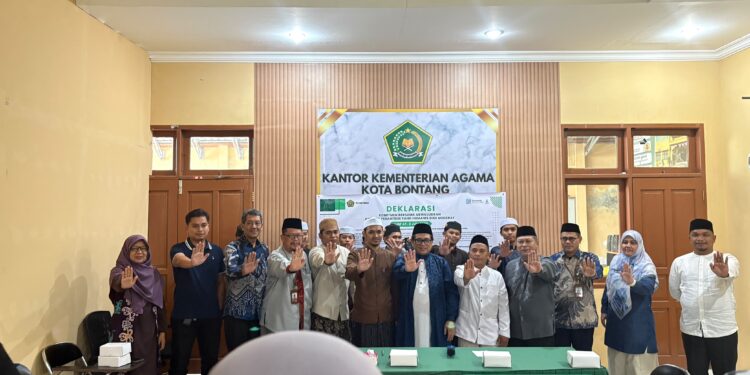 Densus 88 Hadiri Deklarasi Pesantren Ramah Anak di Bontang