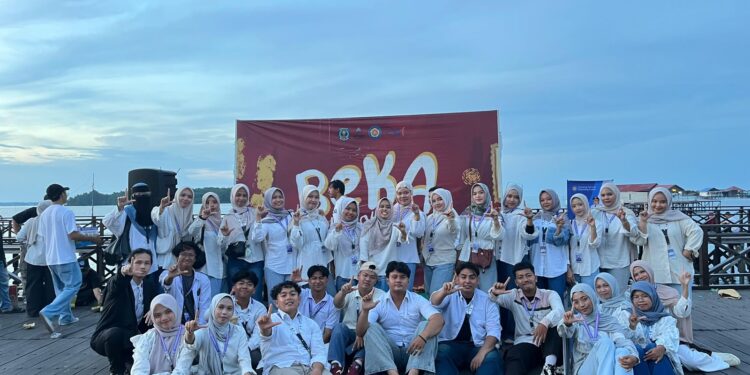Mahasiswa Program Studi Tadris Bahasa Inggris (TBI), Fakultas Tarbiyah dan Ilmu Keguruan, Universitas Islam Negeri Sultan Aji Muhammad Idris (UINSI) Samarinda