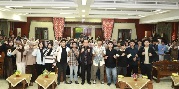 Reses Anggota DPD RI Andi Sofyan Hasdam di Bontang bersama anak muda
