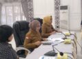 Wali Kota Bontang, Neni Moerniaeni (tengah) saat membahas terkait validitas data kependudukan