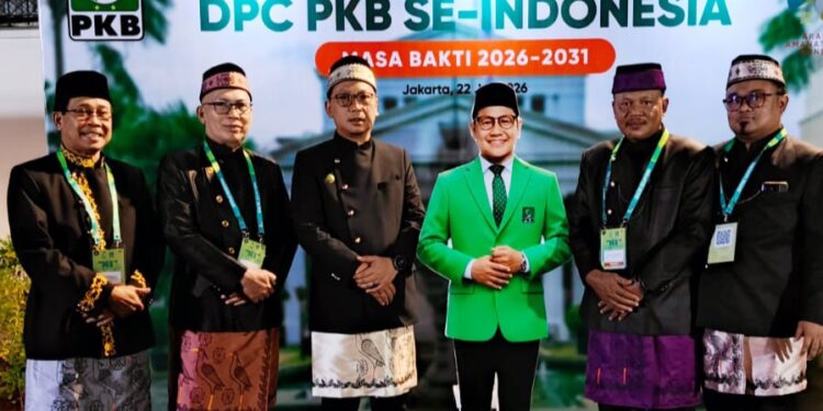 Ketua DPC PKB Kota Bontang, Firman, beserta jajaranya ikut pelantikan di Jakarta