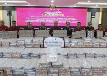 Konferensi Pers Kejati Kaltim soal kasus korupsi BMN Kemendes di Kukar